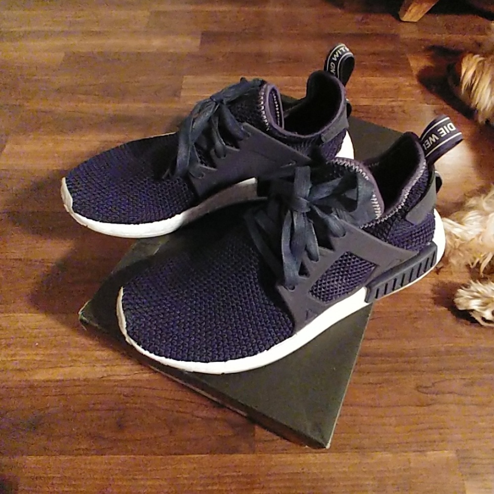 Women's 7.5 Adidas nmd xr1 w